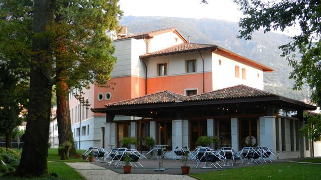 Eurohotel Palace Maniago Ngoại thất bức ảnh